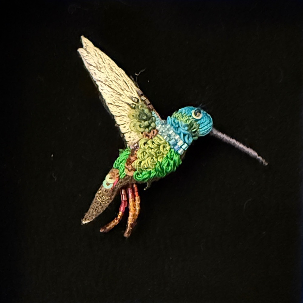 Trovelore Emerald Chinned Hummingbird Brooch Pin with Embroidery and Beading